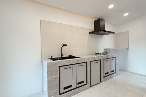 House in Phuket, Thailand 3 bedrooms № 156694 - photo 22