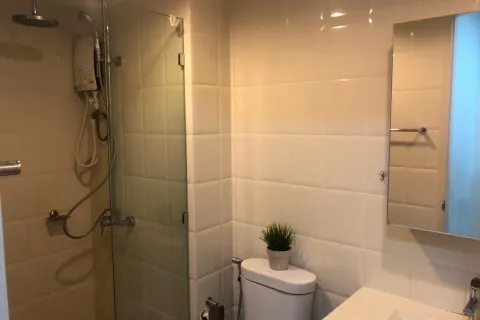 Studio dans le Condo à Khlong Toei, Bangkok, Thaïlande  № 156692 - photo 5