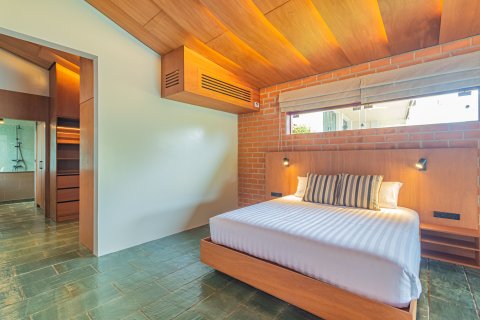 Villa in Phuket, Thailand 4 bedrooms № 156691 - photo 14