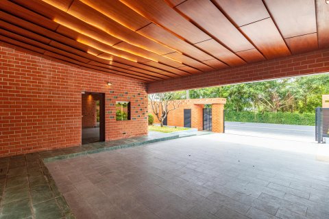 Villa in Phuket, Thailand 4 bedrooms № 156691 - photo 21