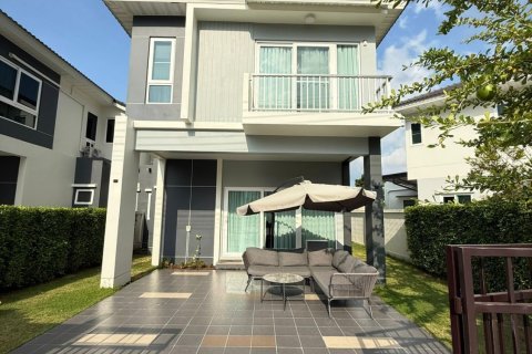 House in Phuket, Thailand 3 bedrooms № 156695 - photo 11