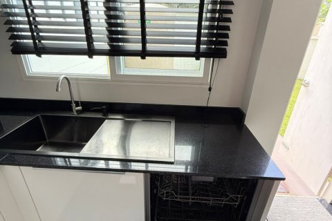 House in Phuket, Thailand 3 bedrooms № 156695 - photo 14