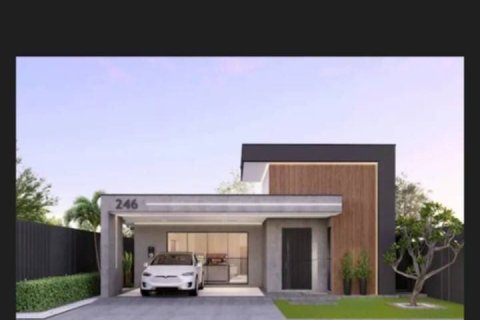 Villa in Phuket, Thailand 3 bedrooms № 156696