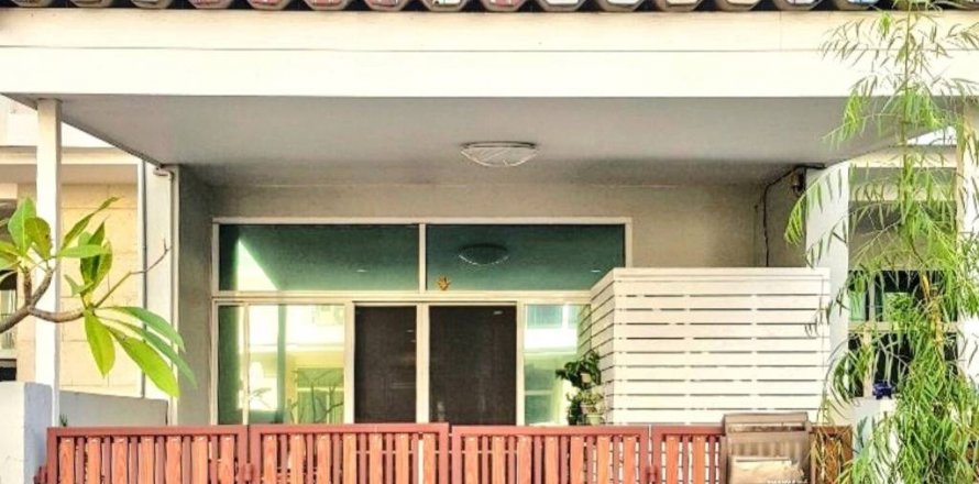 Townhouse in Bangkok, Thailand 3 bedrooms № 119238