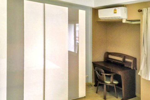 Townhouse in Bangkok, Thailand 3 bedrooms № 119238 - photo 10