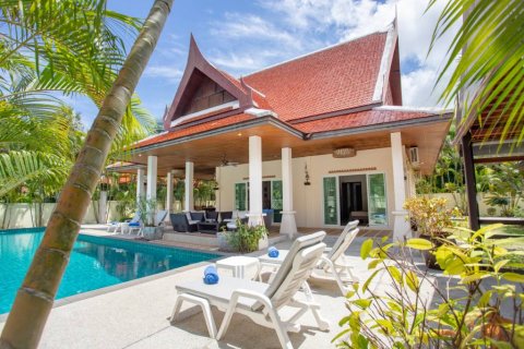Villa in Rawai, Thailand 3 bedrooms № 119239 - photo 1