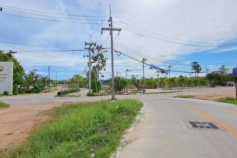 Land in Pattaya, Thailand 876 sq.m. № 141839 - photo 1
