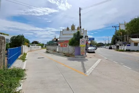 Land in Pattaya, Thailand 876 sq.m. № 141839 - photo 2