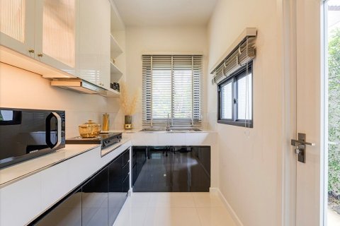 Дом в Самутпракане, Таиланд с 3 спальнями  № 156178 - фото 7