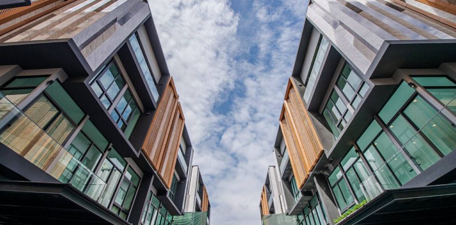 Townhouse à Bang Kapi, Bangkok, Thaïlande 2 chambres № 156177