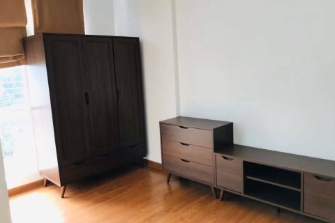 Таунхаус в Чом Тхонге, Бангкок, Таиланд с 3 спальнями  № 163593 - фото 2