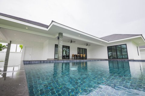 Villa in Hua Hin, Thailand 3 bedrooms № 163596