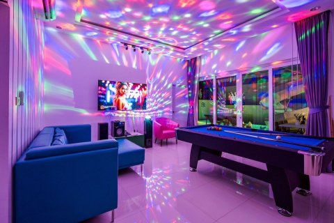 House in Hua Hin, Thailand 3 bedrooms № 163595 - photo 11