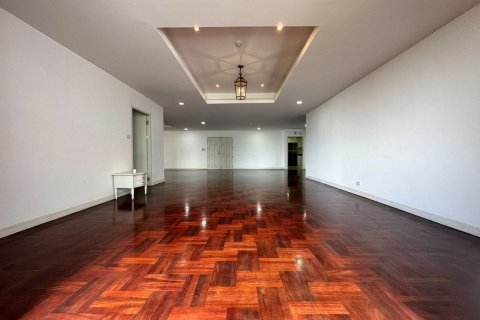 Condo in Watthana, Bangkok, Thailand, 3 bedrooms  № 159632 - photo 4