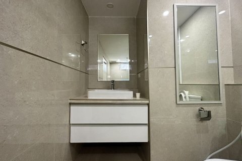 Condo in Watthana, Bangkok, Thailand, 3 bedrooms  № 159632 - photo 15