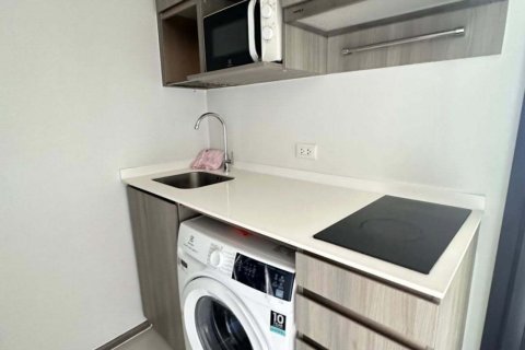 Студия в кондо в Чатучаке, Бангкок, Таиланд № 155948 - фото 6