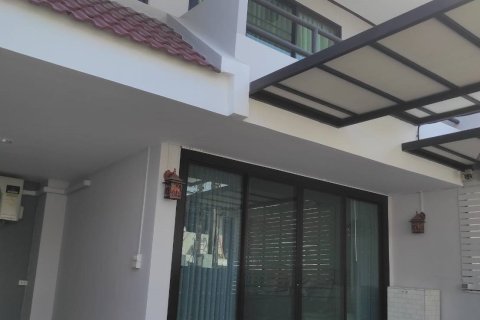 Townhouse à Phra Khanong, Bangkok, Thaïlande 2 chambres № 153930 - photo 2