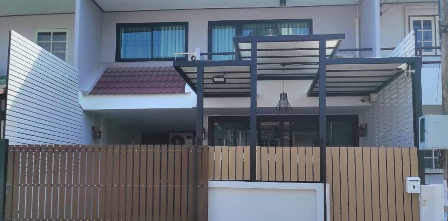 Townhouse à Phra Khanong, Bangkok, Thaïlande 2 chambres № 153930