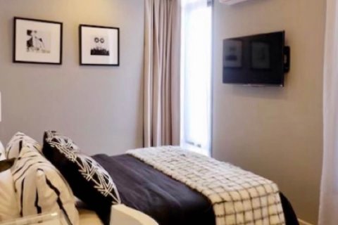 Condo in Bangkok, Thailand, 2 bedrooms  № 153929 - photo 5