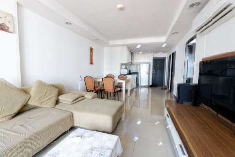 Condo in Din Daeng, Bangkok, Thailand, 2 bedrooms  № 167623 - photo 4