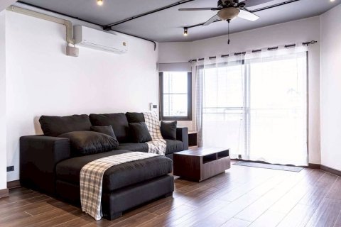 Кондоминиум с 3 спальнями в Суан Луанге, Бангкок, Таиланд № 167620 - фото 4