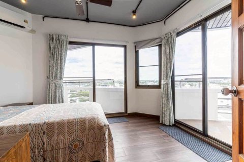 Кондоминиум с 3 спальнями в Суан Луанге, Бангкок, Таиланд № 167620 - фото 19