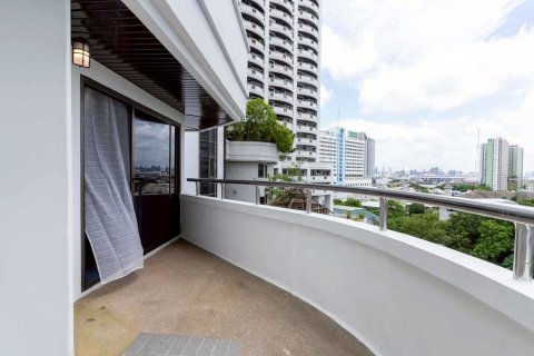 Кондоминиум с 3 спальнями в Суан Луанге, Бангкок, Таиланд № 167620 - фото 5