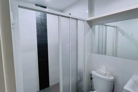 Condo in Bangkok, Thailand, 1 bedroom № 184285 - photo 9