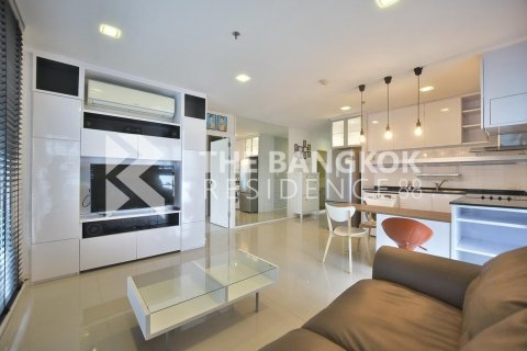 Condo in Bangkok, Thailand, 2 bedrooms  № 184282 - photo 7