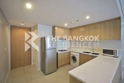Condo in Bangkok, Thailand, 2 bedrooms  № 184280 - photo 5