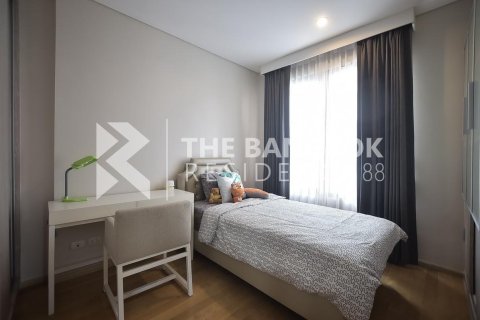 Condo in Bangkok, Thailand, 2 bedrooms  № 184280 - photo 7