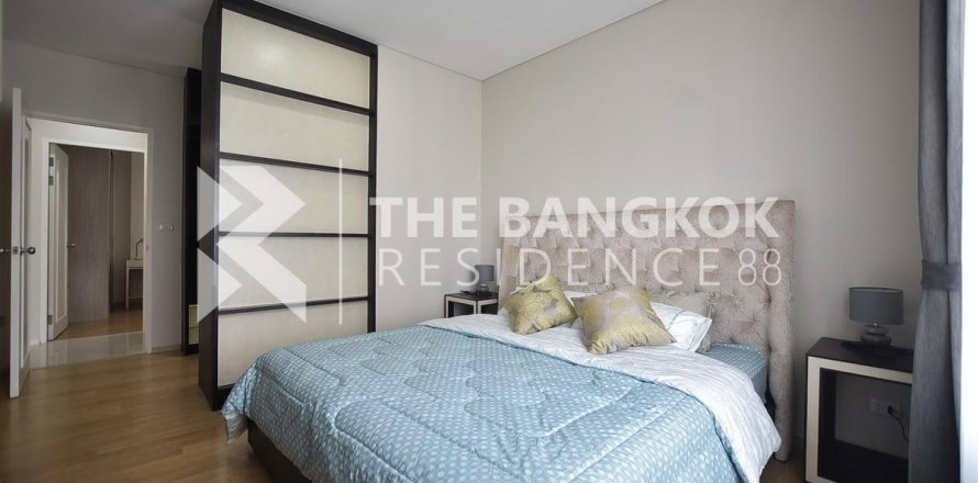 Condo in Bangkok, Thailand, 2 bedrooms  № 184280