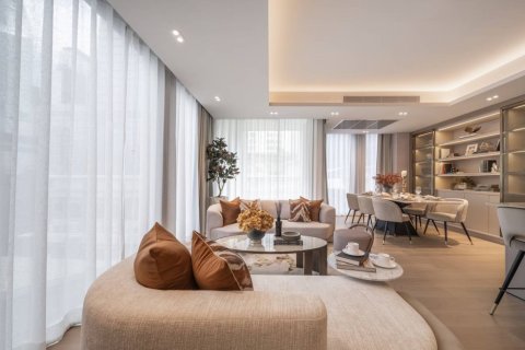 Condo in Bangkok, Thailand, 2 bedrooms № 180858 - photo 3