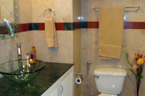 Studio in the Condo on Jomtien Beach, Pattaya, Thailand  № 176529 - photo 6