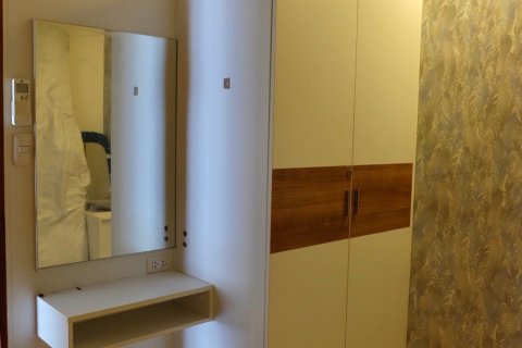 Кондоминиум с 2 спальнями в Дин Даенге, Бангкок, Таиланд № 137523 - фото 14