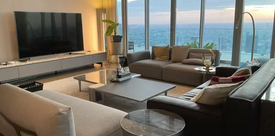 Кондоминиум с 4 спальнями в Патхум Ване, Бангкок, Таиланд № 137528