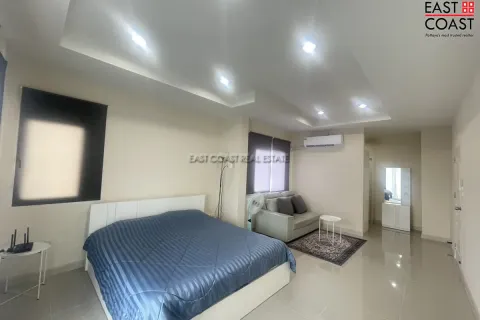 Casa de 3 dormitorios en Pattaya, Tailandia № 212512 - foto 12