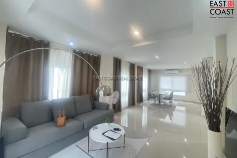 Casa de 3 dormitorios en Pattaya, Tailandia № 212512 - foto 3