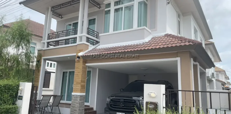 Casa de 3 dormitorios en Pattaya, Tailandia № 212512