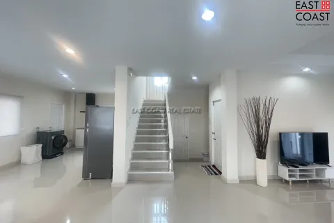 Casa de 3 dormitorios en Pattaya, Tailandia № 212512 - foto 4