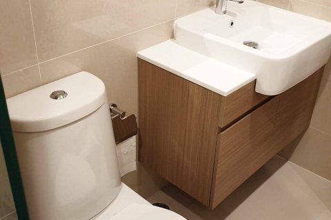 Студия в кондо в Хуай Кванге, Бангкок, Таиланд № 158444 - фото 10