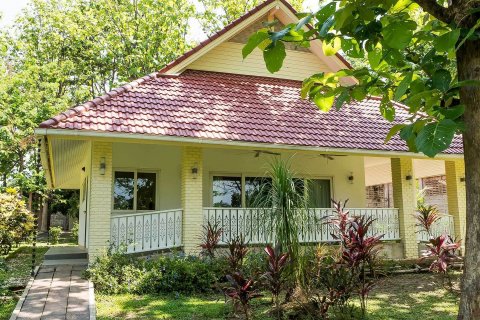 House in Chiang Mai, Thailand 4 bedrooms № 137734 - photo 1