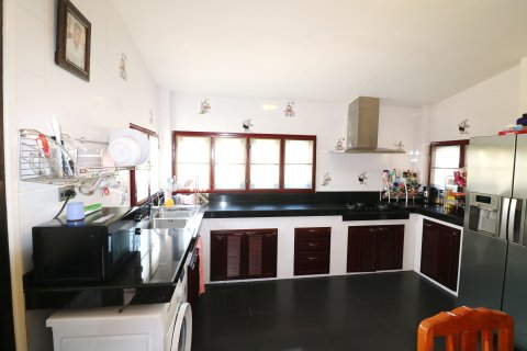 Maison à Udon Thani, Thaïlande 4 chambres № 137736 - photo 29