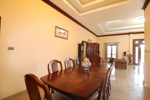 Maison à Udon Thani, Thaïlande 4 chambres № 137736 - photo 24