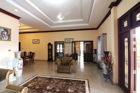 Maison à Udon Thani, Thaïlande 4 chambres № 137736 - photo 21