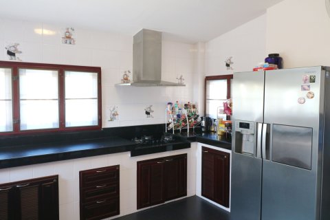 Maison à Udon Thani, Thaïlande 4 chambres № 137736 - photo 30