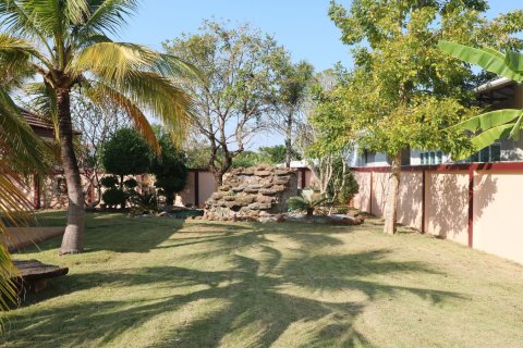 Maison à Udon Thani, Thaïlande 4 chambres № 137736 - photo 11