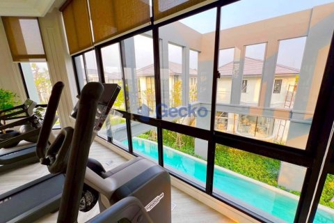 House in Pattaya, Thailand 4 bedrooms № 195960 - photo 25