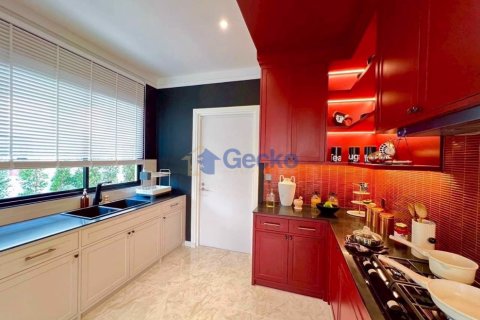 House in Pattaya, Thailand 4 bedrooms № 195960 - photo 10