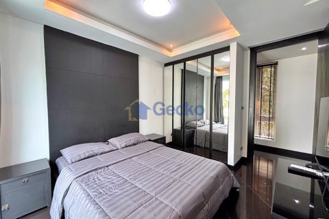 House in Pattaya, Thailand 5 bedrooms № 195962 - photo 29